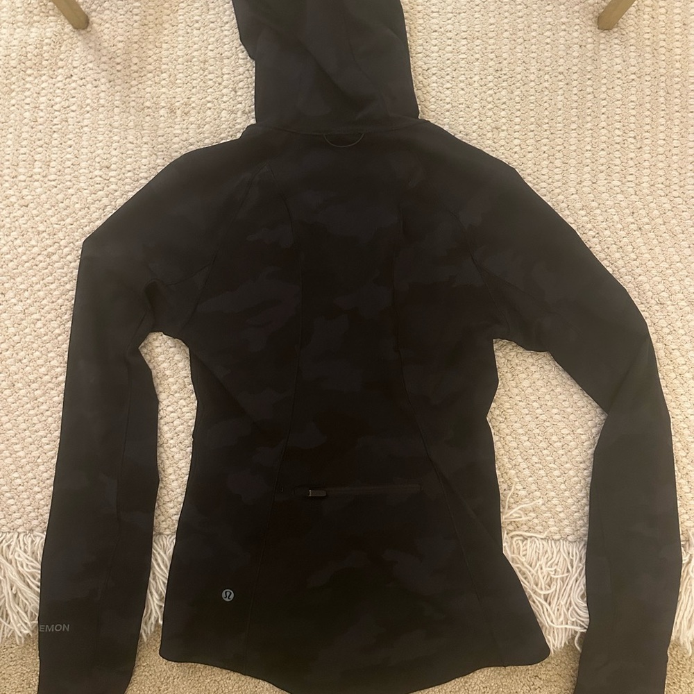 Lululemon Jacket - Picture 4 of 4